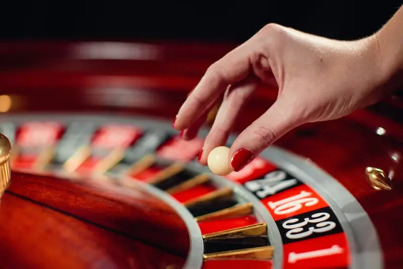 Red-and-Black-Roulette-Strategy-Tips-OKBET.com-Casino